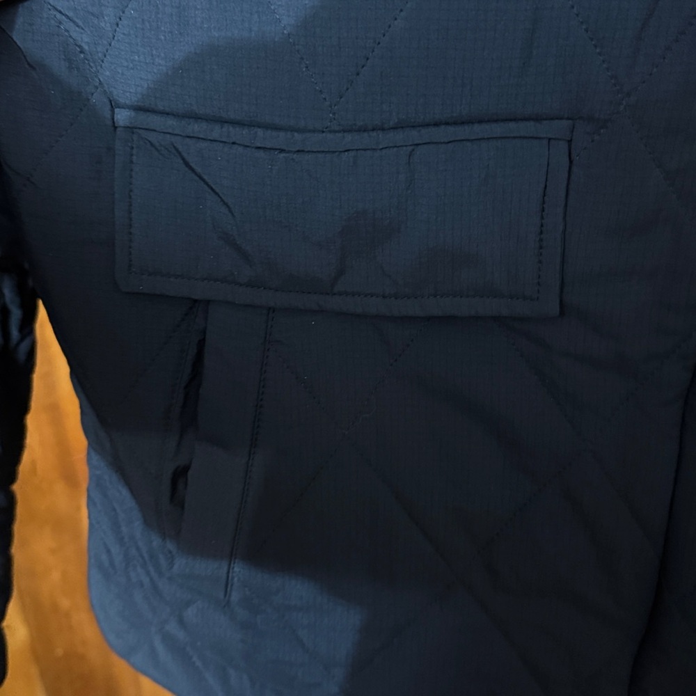 Black Quilted Bass Outdoor Women's High-Low Quilted Outdoor Puffer, Black Beauty - Picture 3 of 14